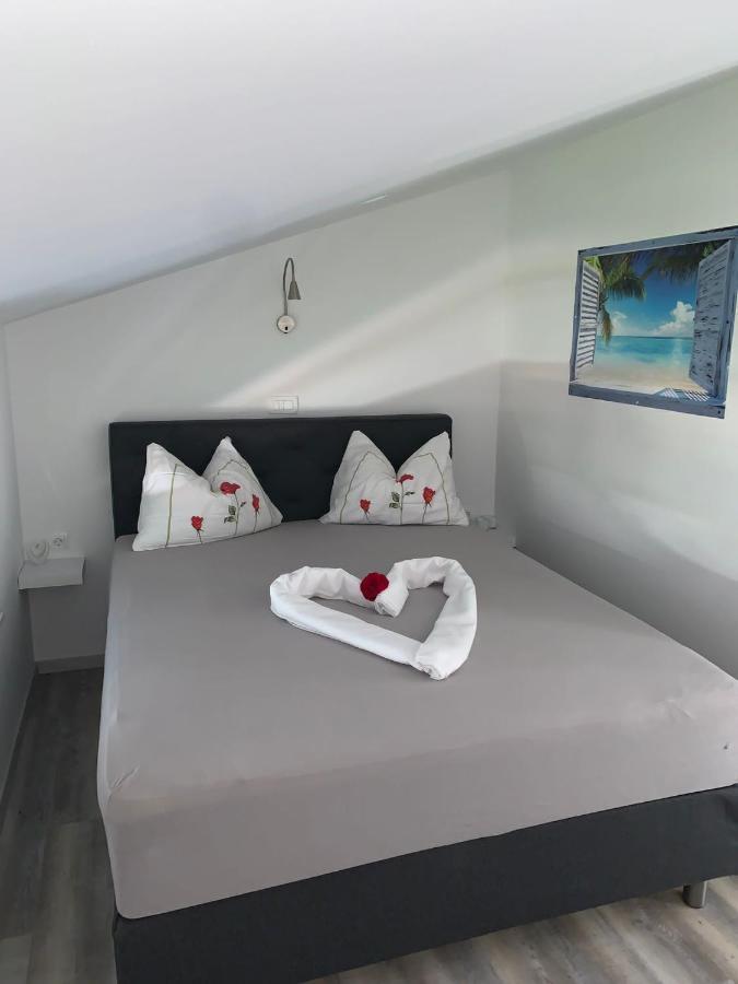 Appartement Vila Fajen Sukošan エクステリア 写真